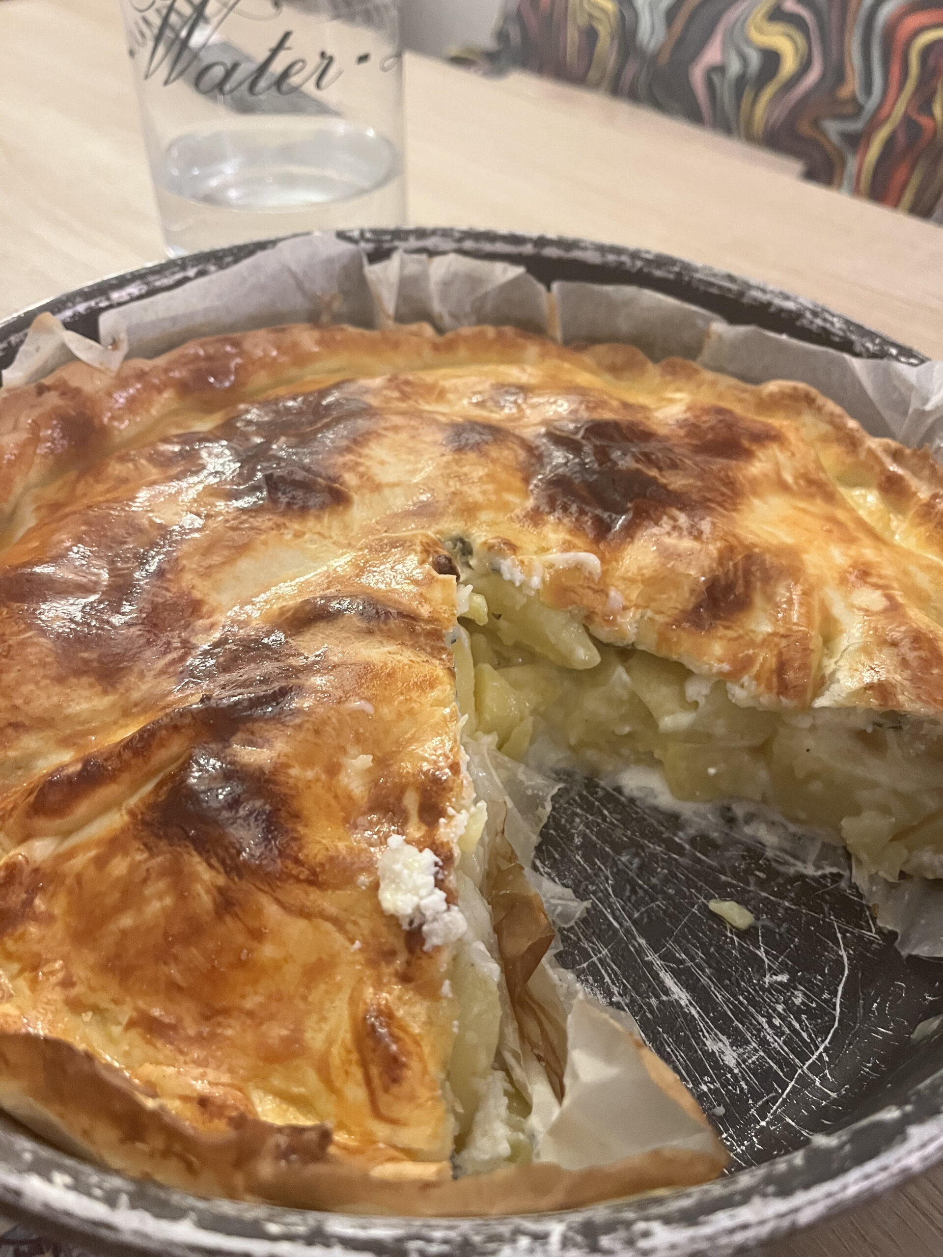 Tourte pommes de terre et chèvre cendré